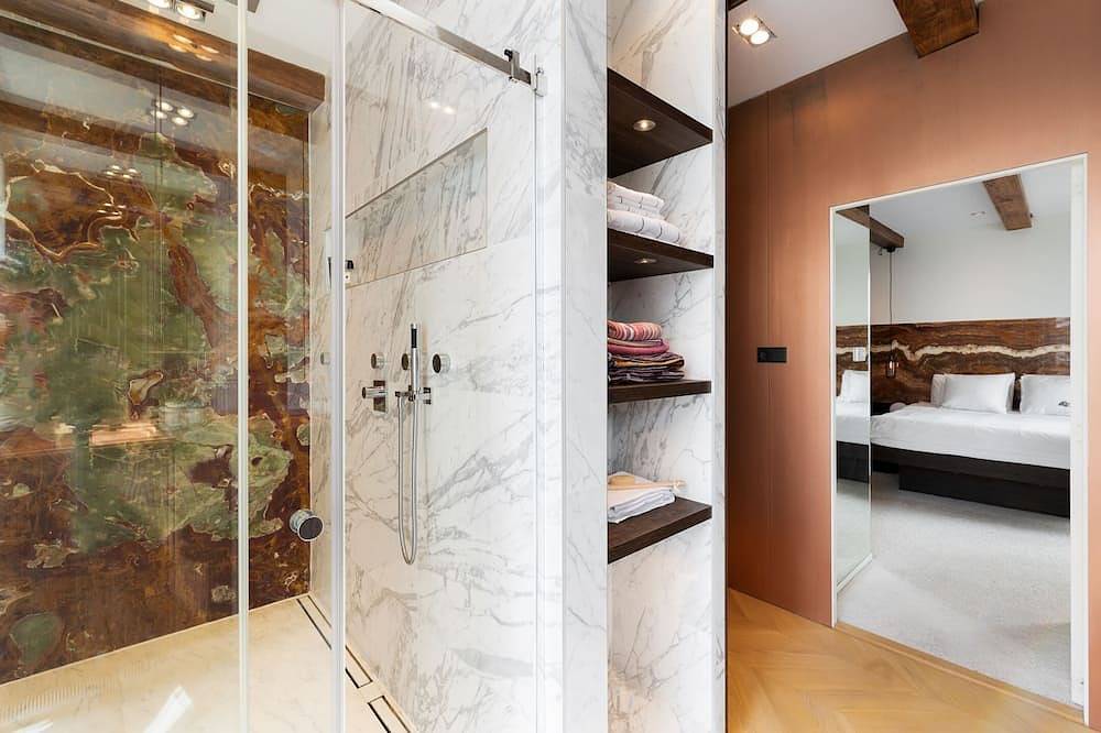 Ganze Wohnung, Highly Luxurious & Fancy 7-star Apartment in the City in Holländische Küste