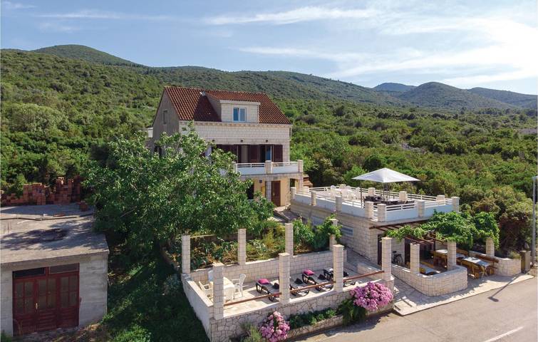 Gîte pour 4 personnes, avec terrasse en Korcula - 3