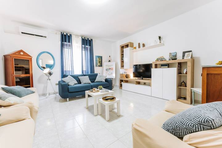 Holiday apartment for 6 people, with balcony - 1