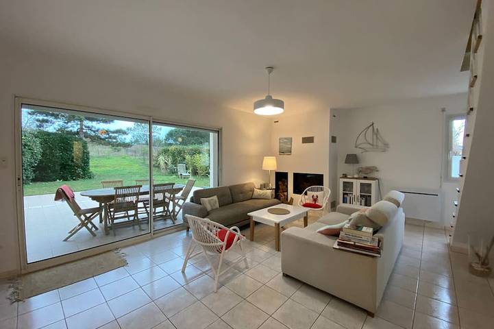 Location de vacances pour 8 personnes, avec balcon dans Plage du Phare (La Tranche-sur-Mer)