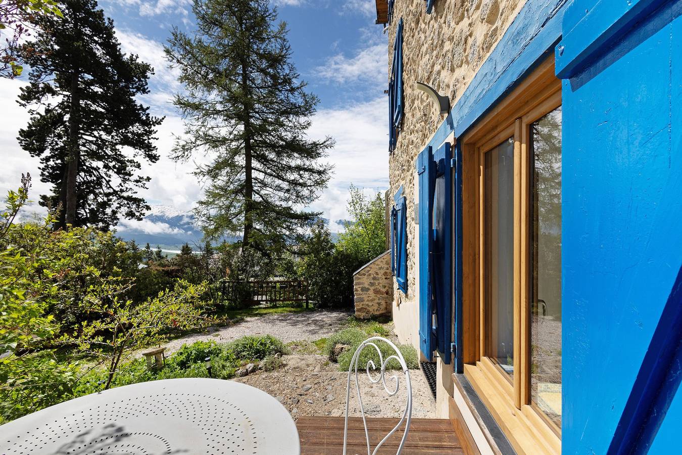 Studio entier, Studio « Sorbier Des Oiseaux » avec vue sur la montagne, terrasse privée et Wi-Fi in Font-Romeu-Odeillo-Via, Parc naturel régional des Pyrénées catalanes