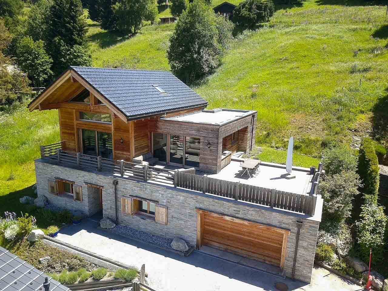 Bright and recent chalet near the Bisse de Vercorin in Chalais (Suiza), Alpes del Valais