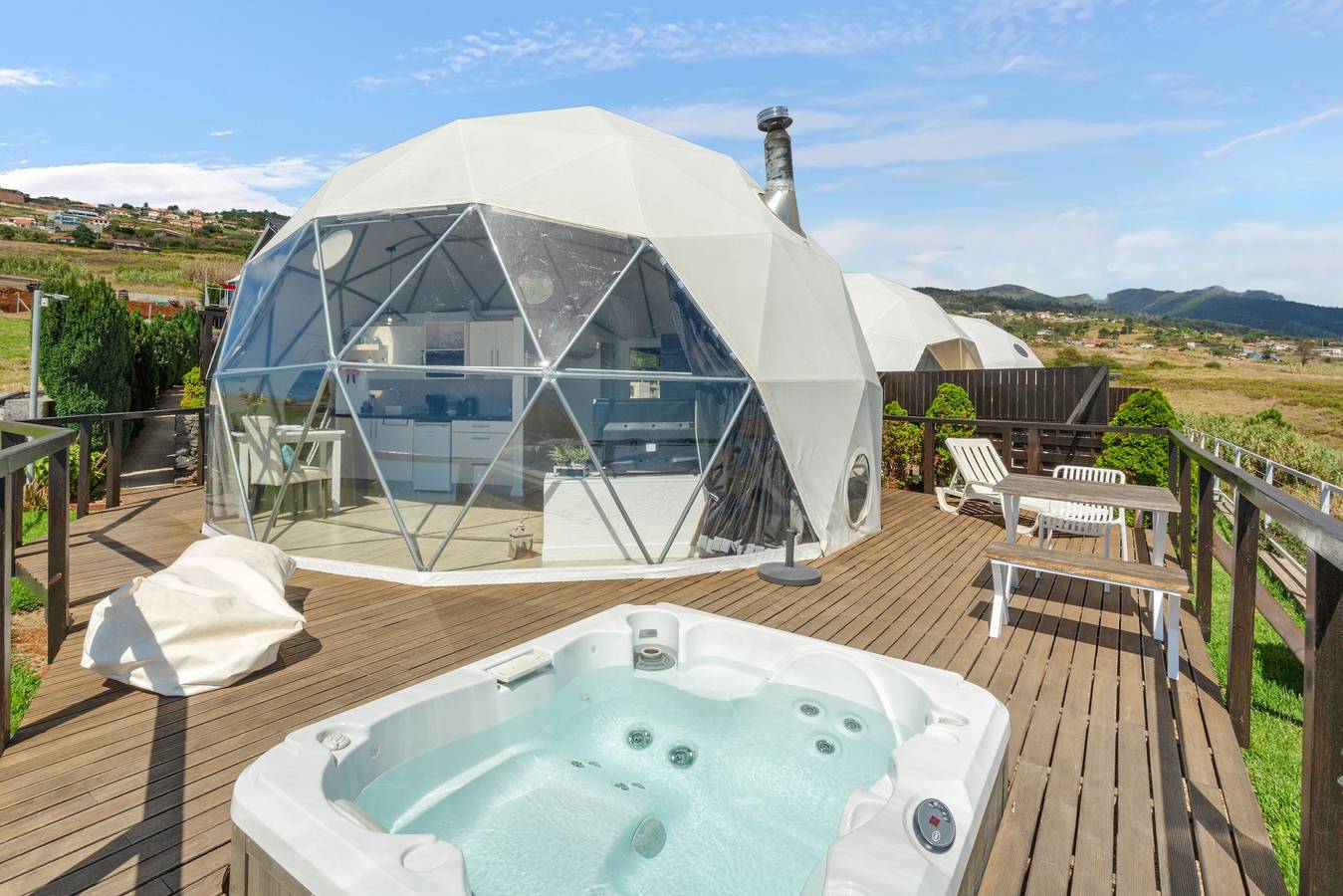 Soul Glamping – Luxus, Natur, Ozeanblick & privater Jacuzzi auf Madeira in Madeira