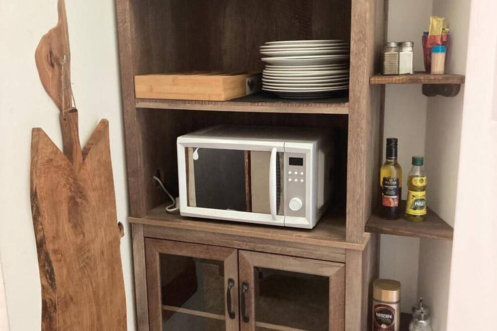 Room 'Balogna' with Mountain View, Wi-Fi and Air Conditioning in Vico, Ajaccio region