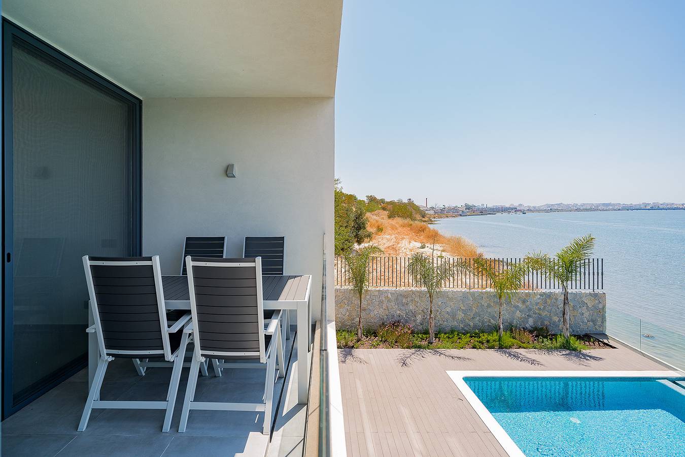 Ganze Wohnung, Portimão Ocean Breeze With Pool in Estômbar, Estômbar e Parchal