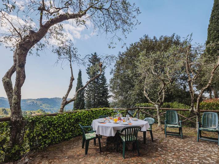 Location de vacances pour 5 personnes, avec jardin ainsi que terrasse et vue à Camaiore - 4