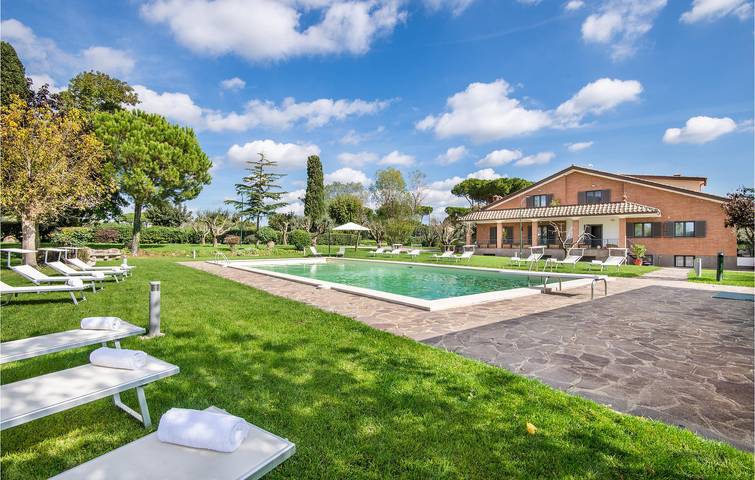 Ferienhaus für 22 Personen, mit Pool und Terrasse sowie Whirlpool und Garten in Latium - 3