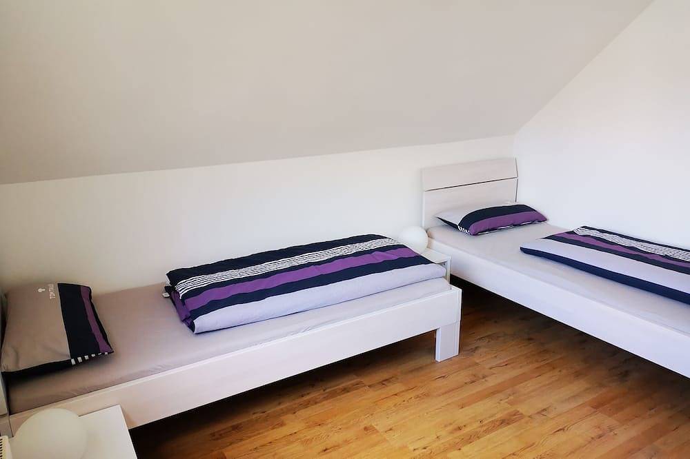 Ganze Wohnung, 4**** Ferienwohnung Irslenbach direkt am Neckartalradweg in Oberndorf am Neckar, Mittlerer Schwarzwald