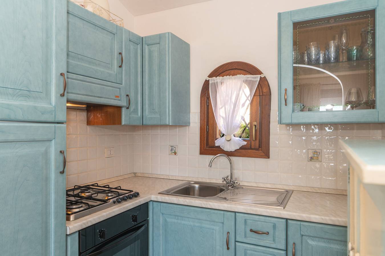 Ganze Wohnung, Ferienwohnung 'Tavolara Porto San Paolo B3' mit Meerblick, Gemeinschaftspool und Klimaanlage in Porto San Paolo, Loiri Porto San Paolo