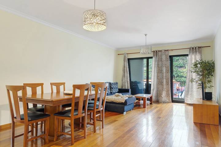 Entire apartment, Apartment 'Agostinho  Santa Cruz' with Sea View, Balcony and Wi-Fi in Santa Cruz (Madeira), Madeira