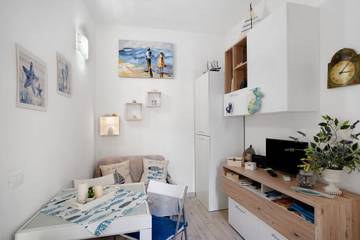 Vacation Rental for 3 Guests in Imperia, Ligurian Alps, Picture 1
