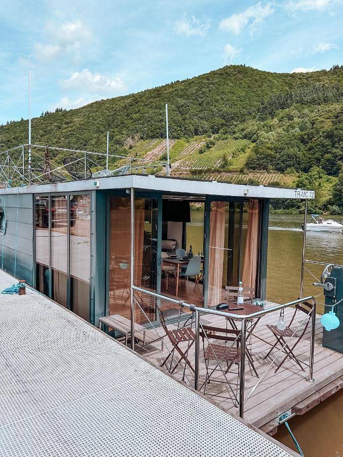 Boot für 4 Personen, mit Terrasse und Ausblick an der Mosel - 3