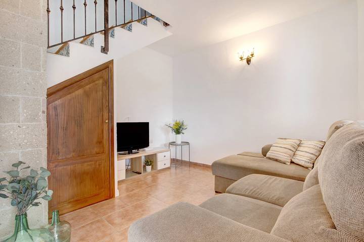 Location de vacances pour 4 personnes, avec jardin à Arona - 2