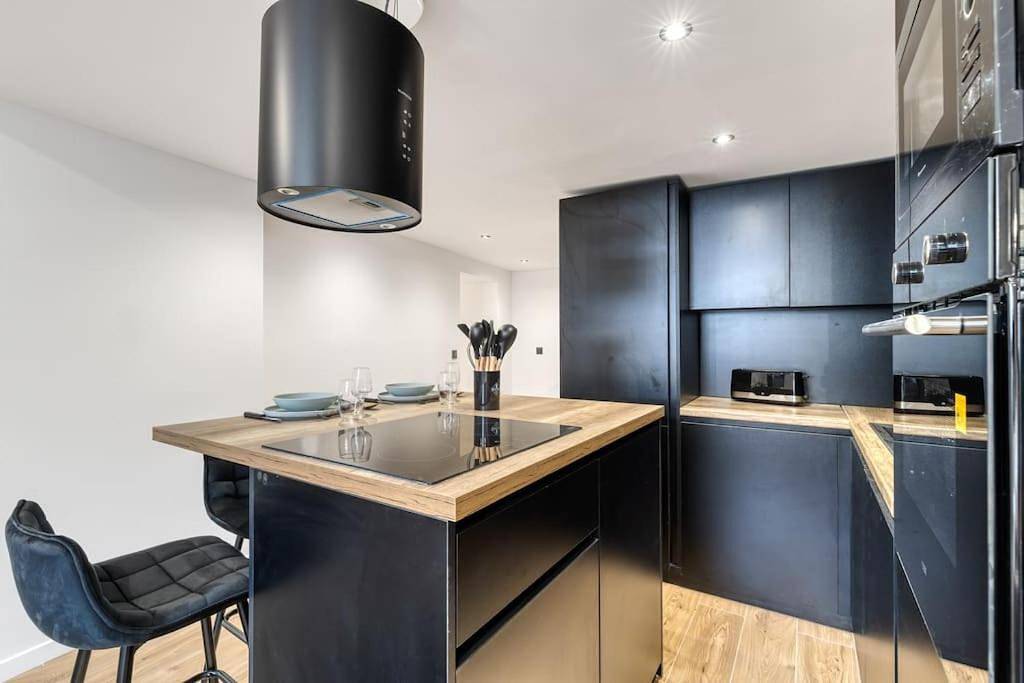 Appartement entier, One-Bedroom Apartment in Évian-les-Bains, Région de Thonon-les-Bains