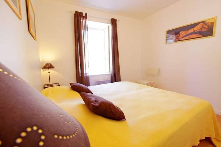 Gîte pour 6 personnes, avec piscine et jardin, animaux acceptés à Aragon - 3