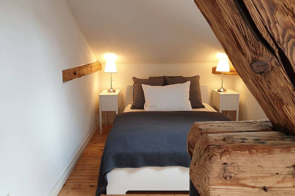 Ganze Wohnung, Bahnhof-Grombach, Apartment \"Fuchsbau\" nahe A6, Bad Rappenau und Therme Sinsheim in Bad Rappenau, Kraichgau