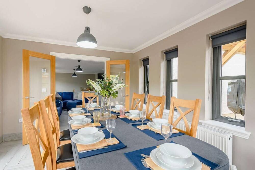 3 Bed in Alexandria in Loch Lomond, West Dunbartonshire