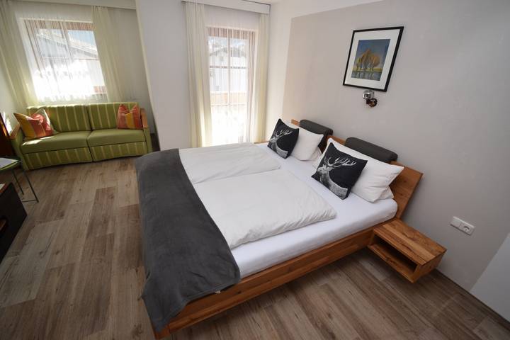 Ferienwohnung für 2 Personen, mit Balkon und Garten in Bichlbach - 2