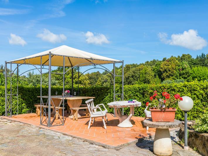 Casa vacanza per 12 persone, con giardino e terrazza, con animali domestici a Casale Marittimo