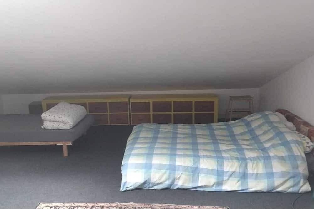 Gîte Plein Ouest en zone naturelle, vue imprenable in Sarras, Région de Tournon-sur-Rhône