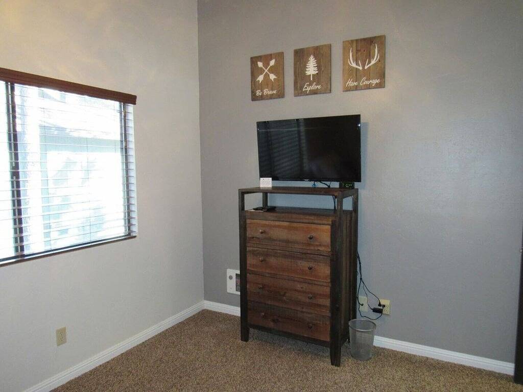 Ganze Wohnung, Neu renovierte, komplett eingerichtete Wohnung in der Nähe des Pinetop Country Club in Navajo County