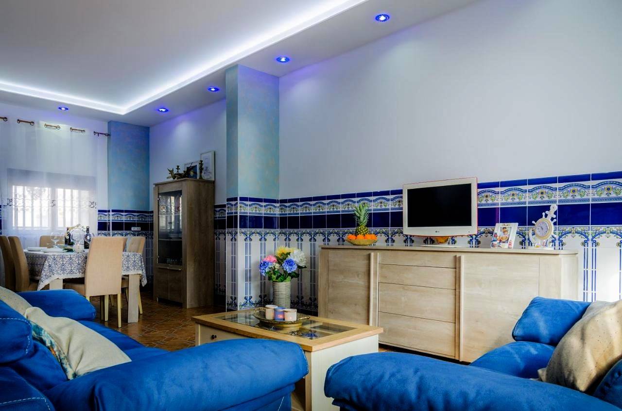 Five-Bedroom House in Platja del Perellonet - Recatí (El Perellonet), Valencia