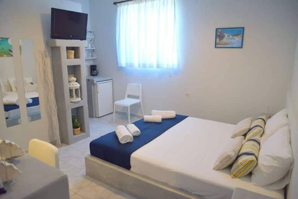 Apartment for 2 People in Milos, Cyclades