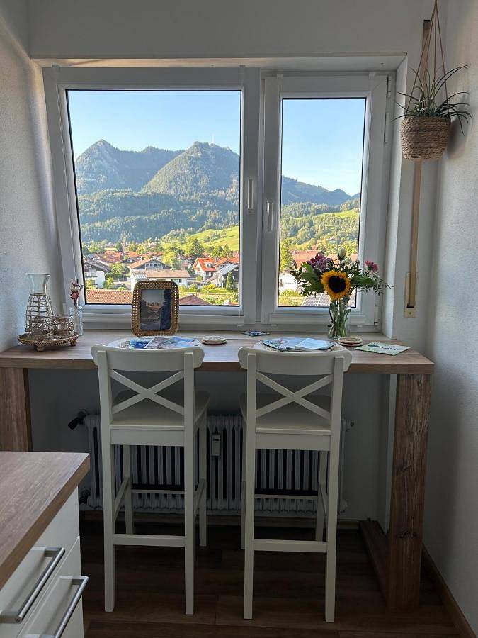 Ferienwohnung für 3 Personen, mit Balkon und Pool sowie Sauna und Ausblick