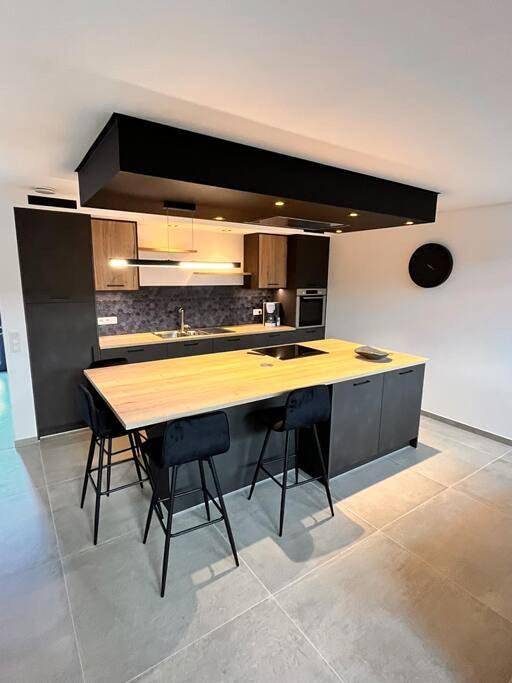 Location de vacances pour 4 personnes, avec terrasse et jardin, animaux acceptés à Léglise - 3