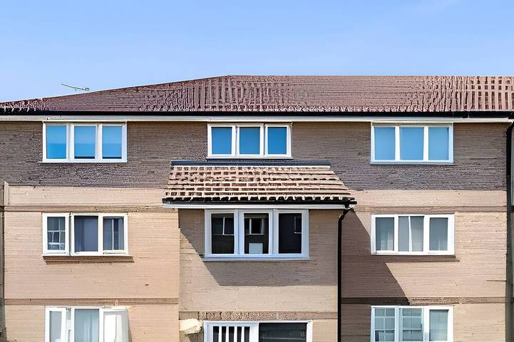 Ganze Wohnung, Modern 1-Bed Serviced Apartment | Free Parking | 5 Mins to Chatham Station in Chatham (Großbritannien), Kent Downs