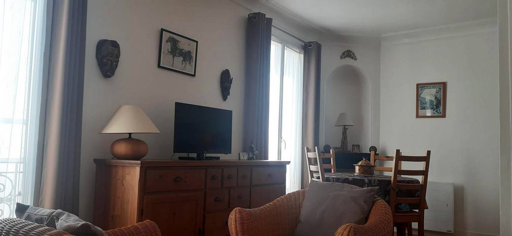 Monolocale intero, Grazioso monolocale per vacanze a Montmartre in Parigi, Ile-de-France