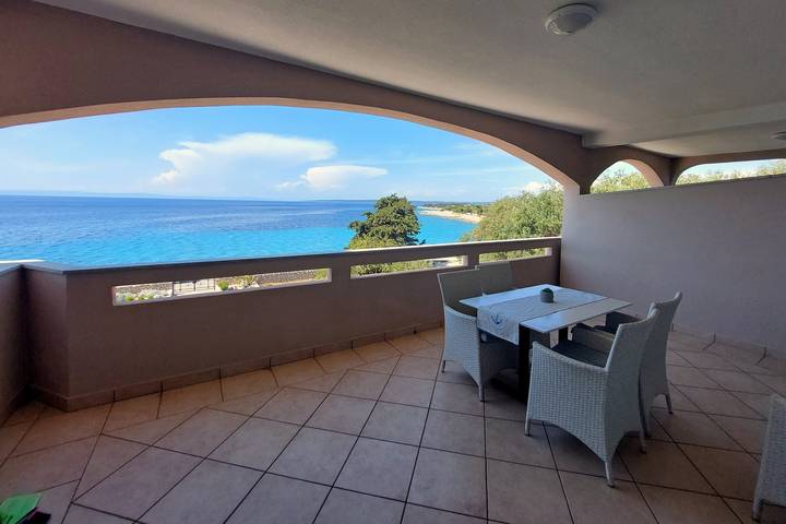 Holiday apartment for 5 people, with Balcony/Terrace in Lun