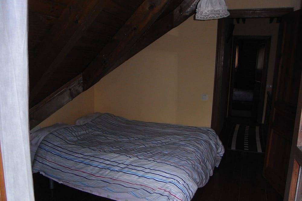3-storey townhouse in Vielha e Mijaran, Catalan Pyrenees