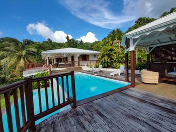 Villa pour 4 personnes, avec vue ainsi que piscine et jardin à Deshaies