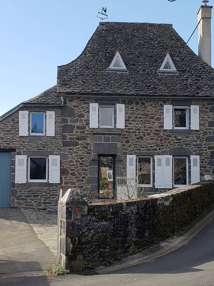 Maison de vacances pour 8 personnes, avec jardin, adapté aux familles dans L'Aubrac