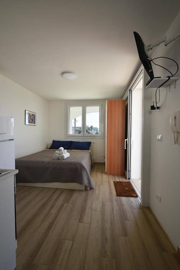 Ferienwohnung für 2 Personen, mit Balkon und Ausblick in Santa Maria al Bagno - 3