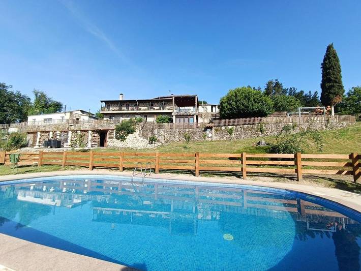 Casa rural para 25 personas, con vistas además de piscina y jardín, Familias con niños en Provincia de Lugo - 3