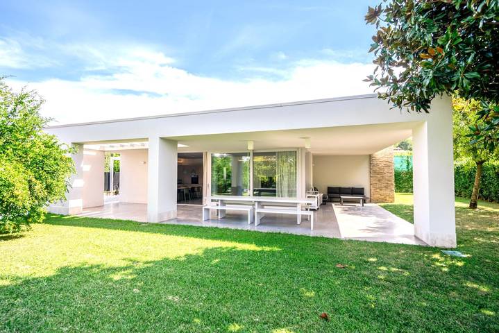 Holiday rental for 5 people, with Garden and Children pool in Lake Garda