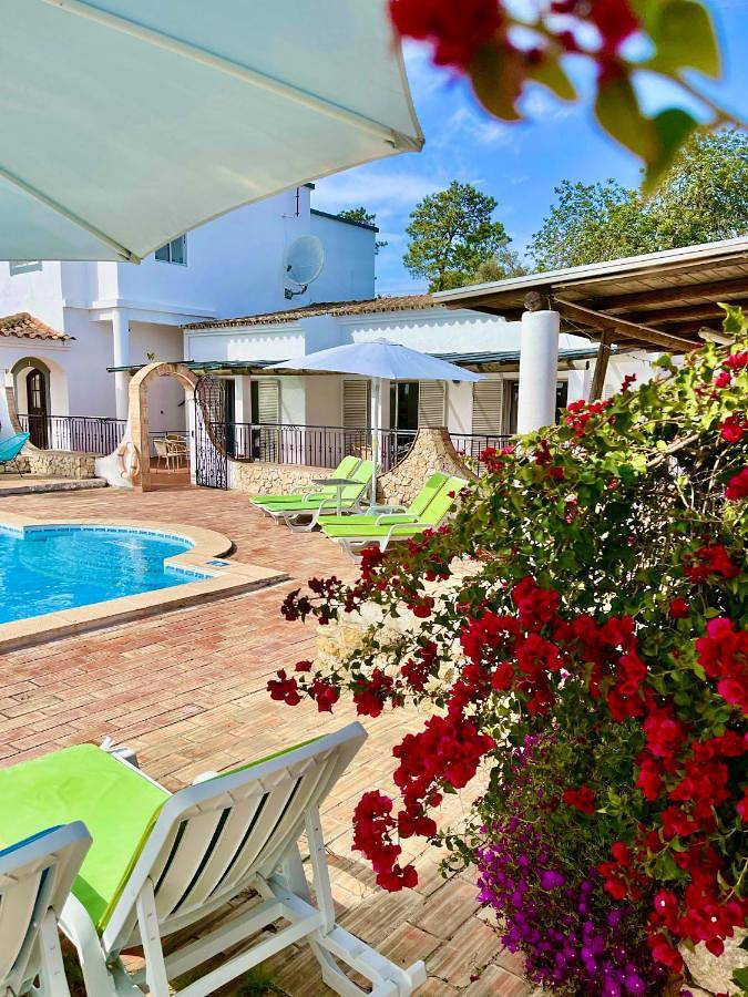 Appart’hôtel pour 3 personnes, avec vue ainsi que jardin et piscine
