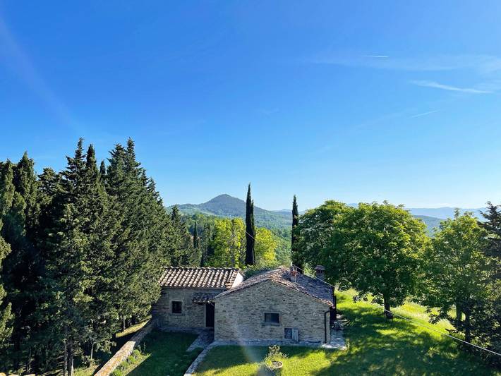 Cottage for 6 people, with Terrace and Garden as well as Pool in Italy
