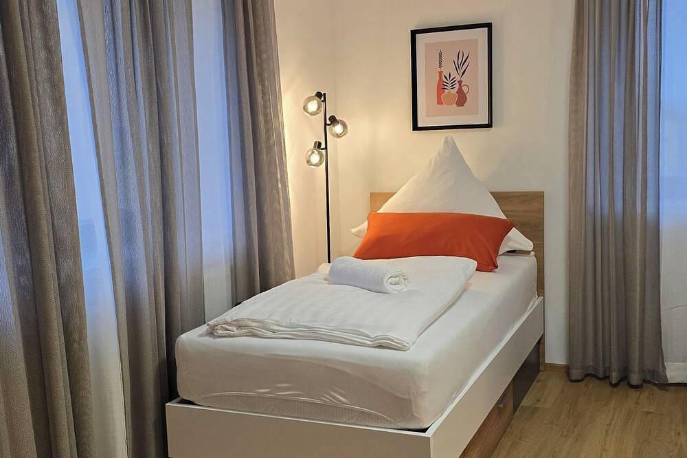 Ganze Wohnung, Modernes Apartment nahe Rothenburg – ideal für Monteure & Urlaub in Colmberg, Romantische Straße