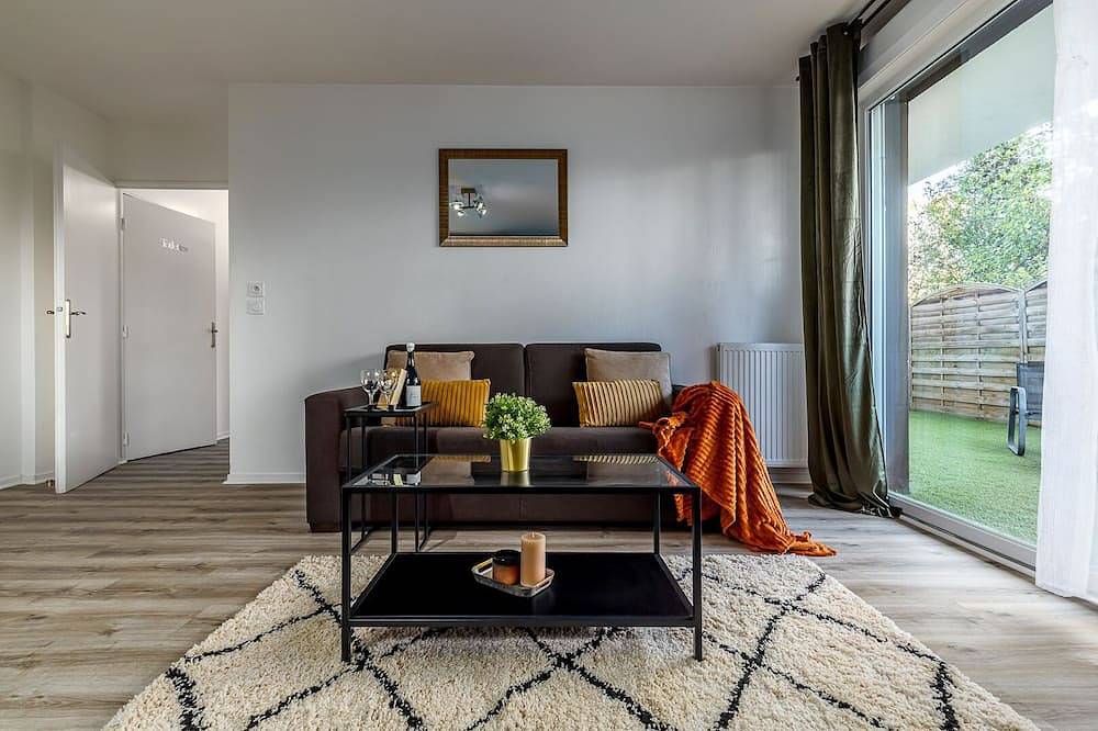 Appartement entier, À Orly : Logement Moderne près de l'aéroport in Orly (Île de France), Val-de-Marne