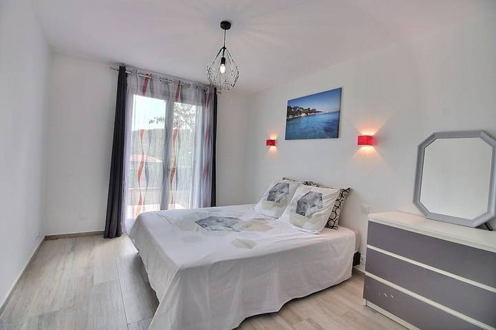 Ganze Wohnung, Eine Oase der Ruhe und des Komforts im Herzen von Mougins, in Mougins, Mittelmeerküste (Frankreich)