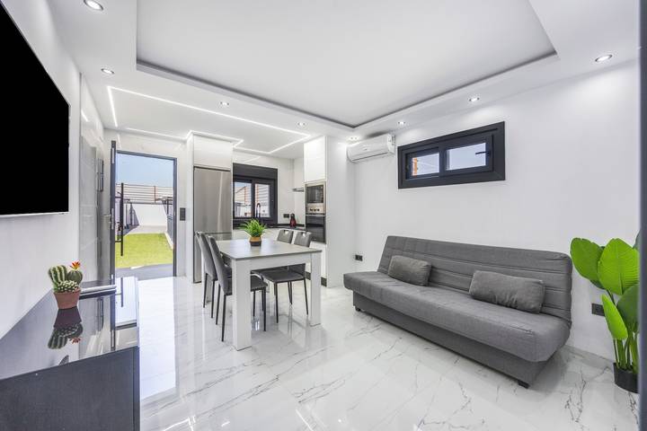 Ganze Wohnung, Apartment 'Loft Roche – Nur für Paare oder Familien' mit privatem Pool, WLAN & Klimaanlage in Conil de la Frontera, Costa de la Luz