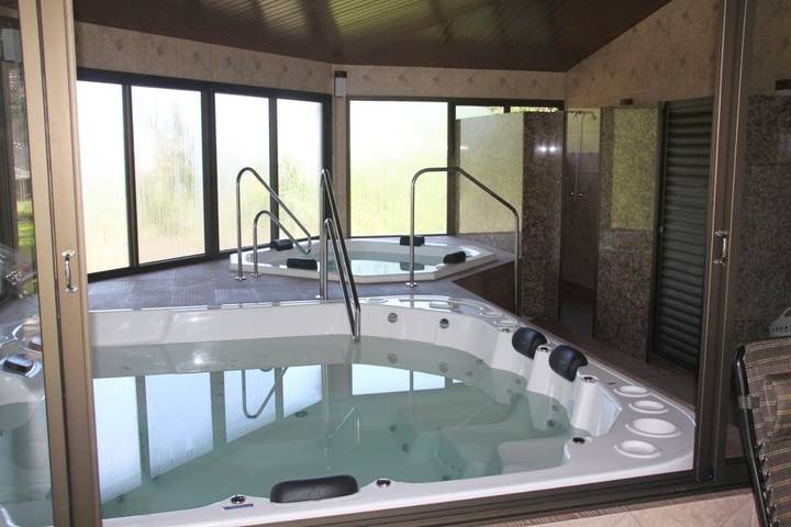 Hôtel pour 3 personnes, avec jardin et jacuzzi ainsi que balcon et piscine dans Brésil - 4