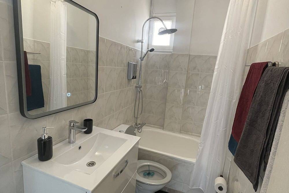 Apartamento entero, 5 minutes from the station. Located between Paris, Disneyland & Asterix in Villeparisis, Sena y Marne
