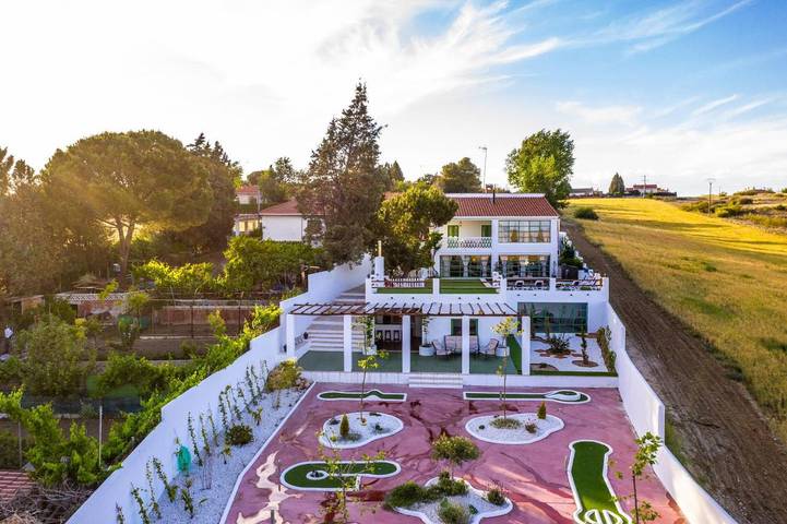 Chalet para 24 personas, con Balcón y Terraza además de Jacuzzi y Jardín en Provincia de Toledo - 2