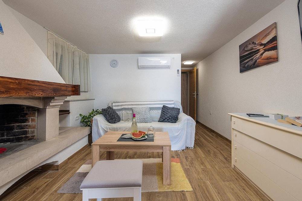Apartamento entero, Beautiful apartment in Petrcane with Wifi in Zadar (Municipality), Region de Zadar