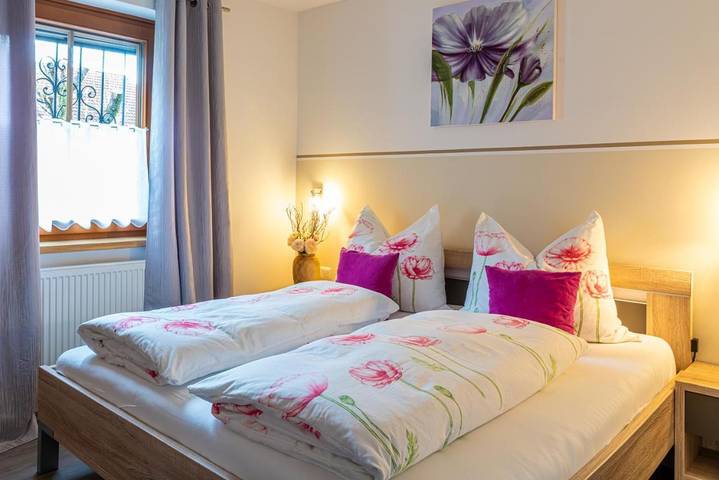 Ferienwohnung für 6 Personen, mit Balkon und Terrasse sowie Garten und Sauna in Lienz