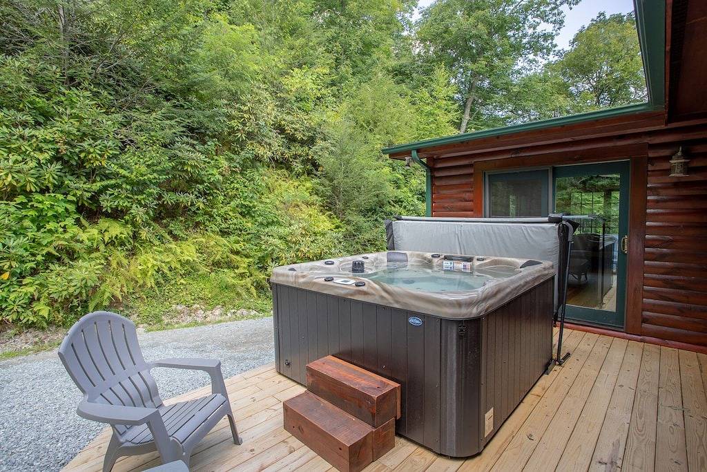 Large Cabin in Great Location in Blue Ridge Parkway, Valle Crucis